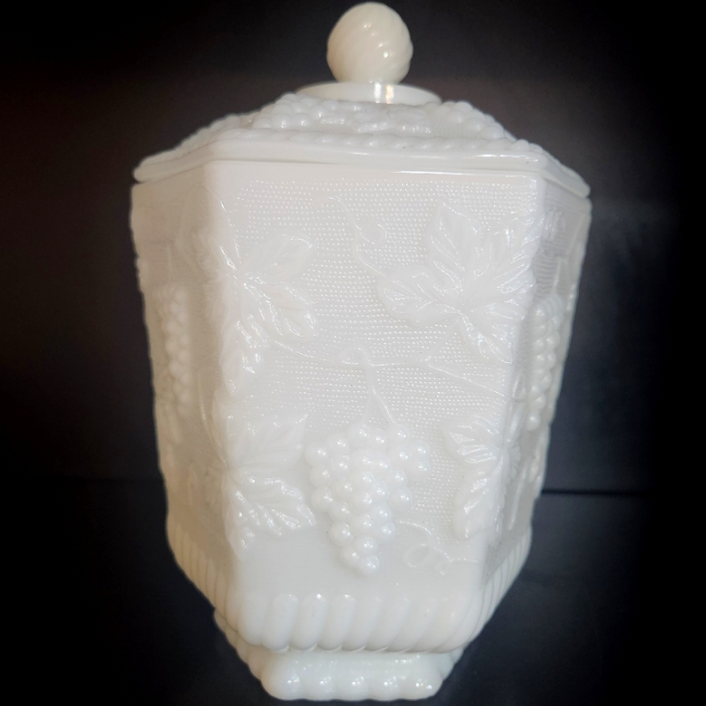 Anchor Hocking Fire King Grape Pattern Milk Glass Cookie Jar * VINTAGE *